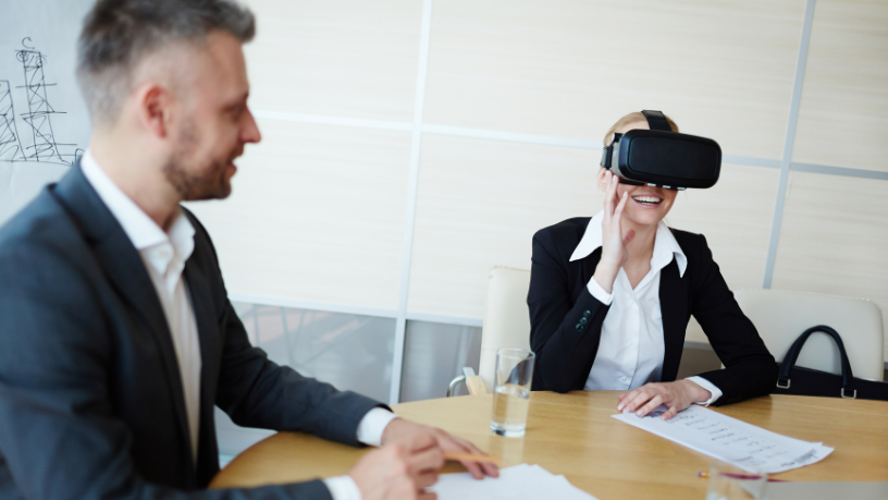 Teciomar Abila mostra como as tecnologias educacionais ampliam o acesso e a inclusão nas escolas.