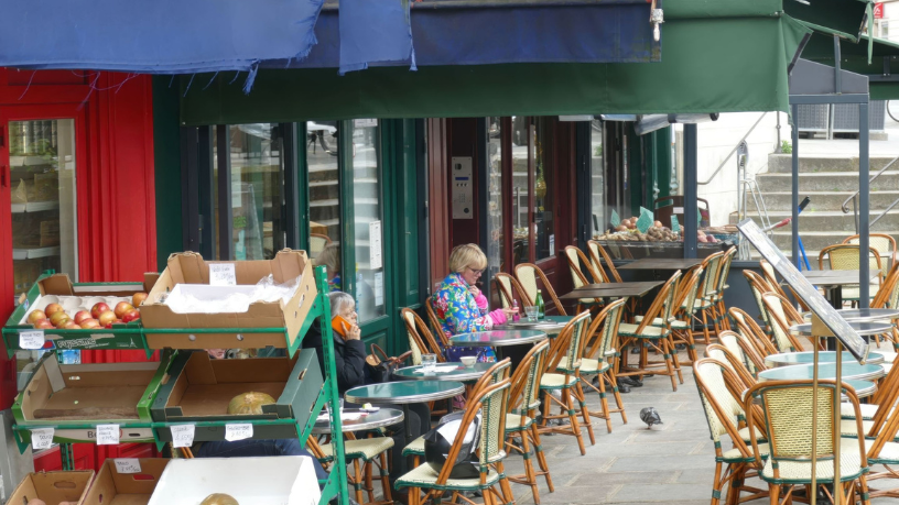 A identidade cultural em Paris e no sul da França ganha forma a partir dos ritmos urbanos e das tradições locais, segundo Leonardo Rocha de Almeida.